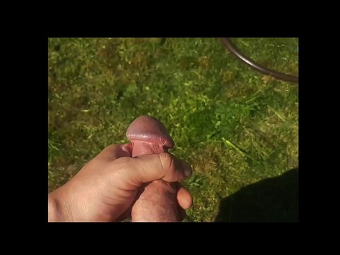 ❤️ Hot hottie fisting her pink pussy and cumming with a squirt in the summer garden ❌ Sex video at en-gb.pornoreino-com.ru ❌️❤